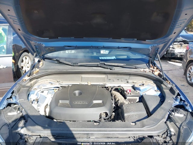 2019 VOLVO XC60 LYVA22RM9KB223224 Photo 9