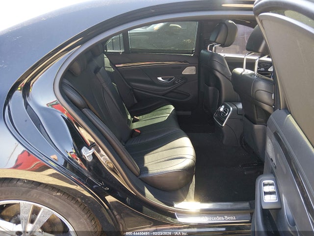 44450491 :رقم المزاد ، WDDUG8CB7HA335681 vin ، 2017 Mercedes-benz S 550 مزاد بيع