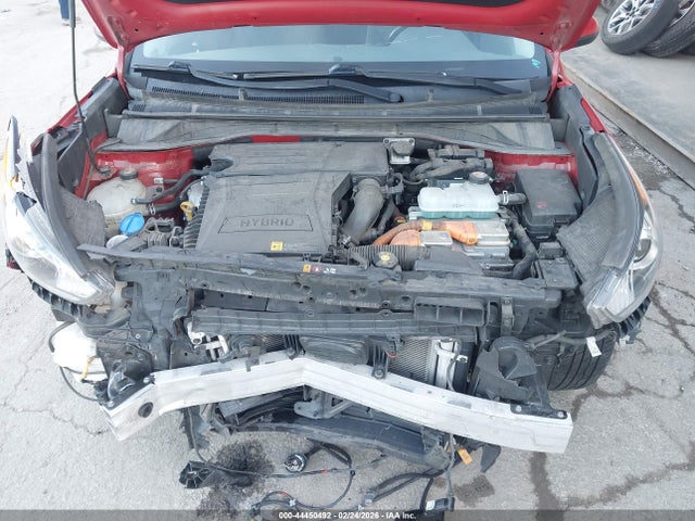 KNDCB3LC0K5350572 KIA NIRO LX