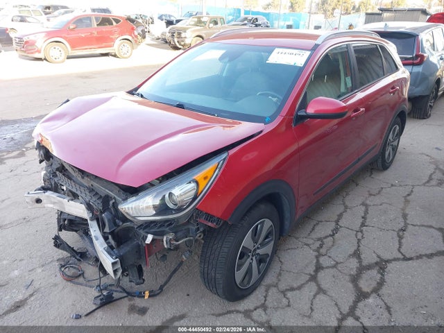 KNDCB3LC0K5350572 KIA NIRO LX