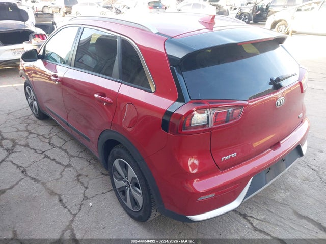 KNDCB3LC0K5350572 KIA NIRO LX