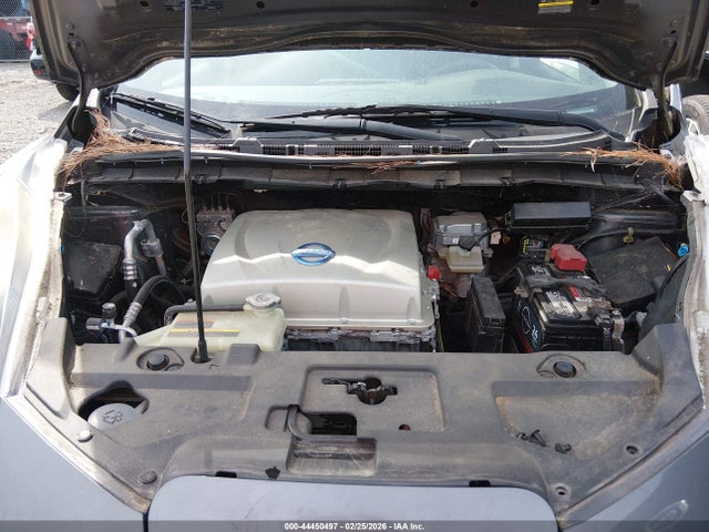 2015 NISSAN LEAF 1N4AZ0CP7FC325518 Photo 9