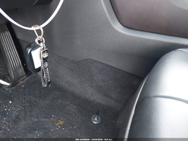 5TDGBRCH2NS555339 Toyota Highlander Hybrid Xle