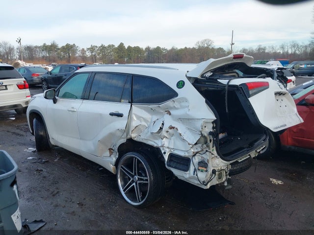 5TDGBRCH2NS555339 Toyota Highlander Hybrid Xle