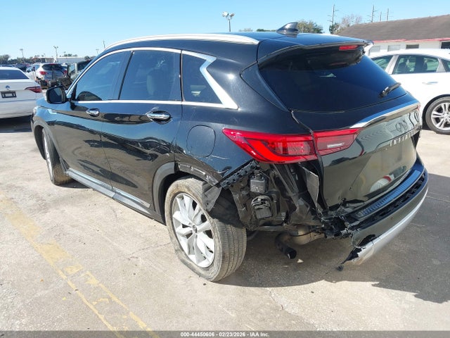 2019 INFINITI QX50 3PCAJ5M1XKF121835 Photo 2