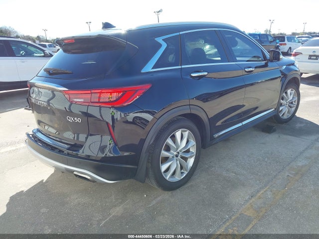2019 INFINITI QX50 3PCAJ5M1XKF121835 Photo 3