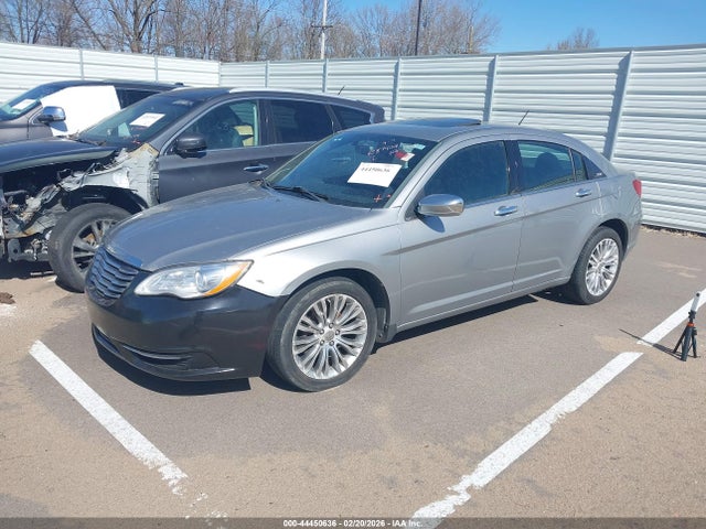 Aukcja sprzedaży 2013 Chrysler 200 Limited, vin: 1C3CCBCG2DN520948, numer aukcji: 44450636