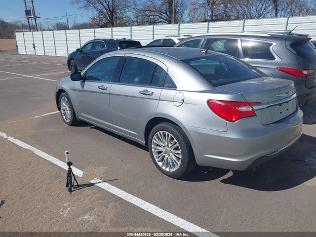 Aukcja sprzedaży 2013 Chrysler 200 Limited, vin: 1C3CCBCG2DN520948, numer aukcji: 44450636