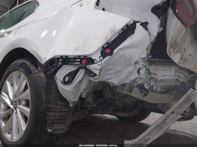 4T1C11BKXPU103990 Toyota CAMRY LE