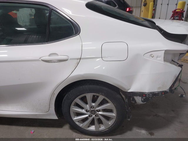 4T1C11BKXPU103990 Toyota CAMRY LE