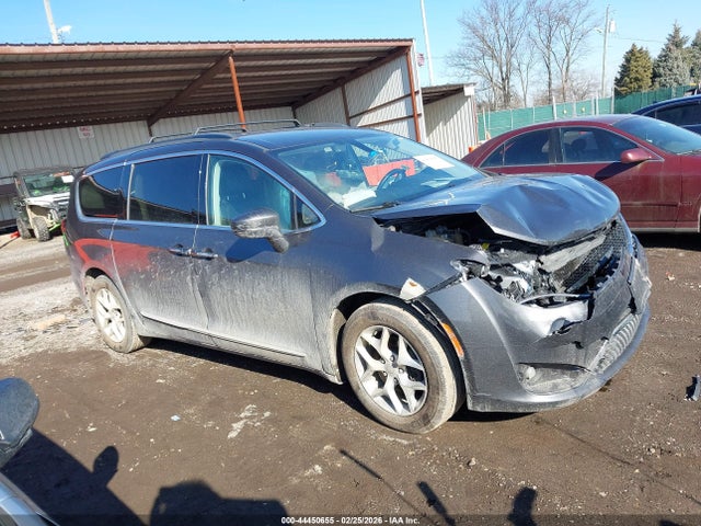 Aukcja sprzedaży 2017 Chrysler Pacifica Touring-l, vin: 2C4RC1BG7HR820804, numer aukcji: 44450655