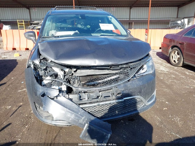 Aukcja sprzedaży 2017 Chrysler Pacifica Touring-l, vin: 2C4RC1BG7HR820804, numer aukcji: 44450655
