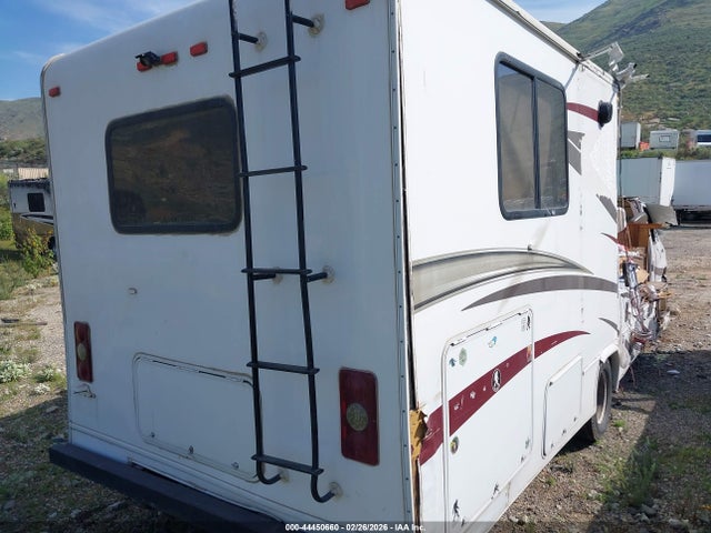 2017 FORD E-450 CUTAWAY 1FDXE4FS8GDC39004 Photo 3
