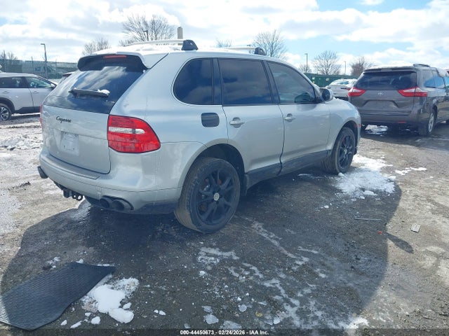2010 PORSCHE CAYENNE WP1AA2AP3ALA08486 Photo 3