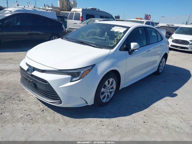 Toyota Corolla Hybrid Le 2025 JTDBCMFE2S3094359 Image 2