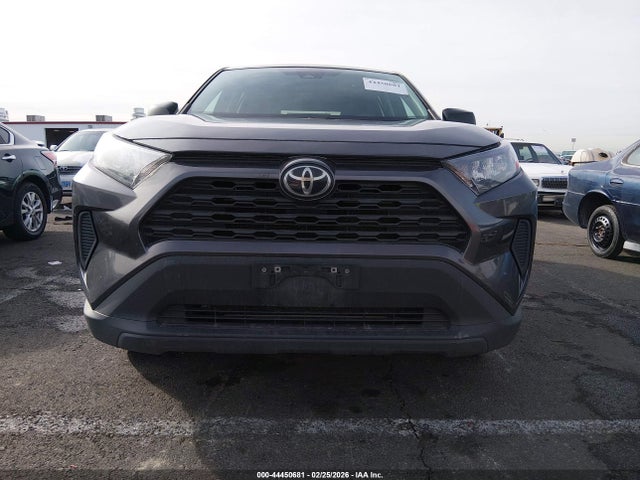 2T3H1RFV8NW215992 Toyota RAV4 LE