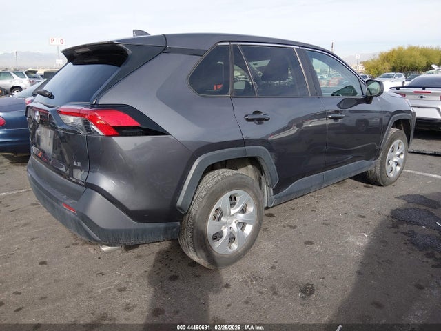 2T3H1RFV8NW215992 Toyota RAV4 LE