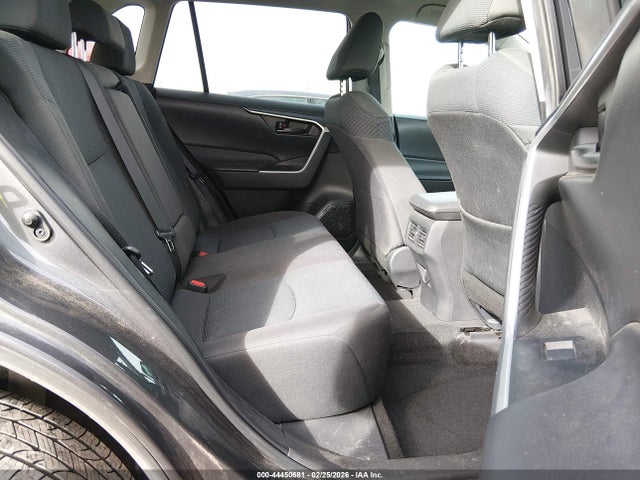 2T3H1RFV8NW215992 Toyota RAV4 LE