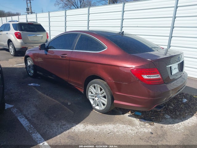 2015 MERCEDES-BENZ C 250 WDDGJ4HB5FG355812 Photo 2