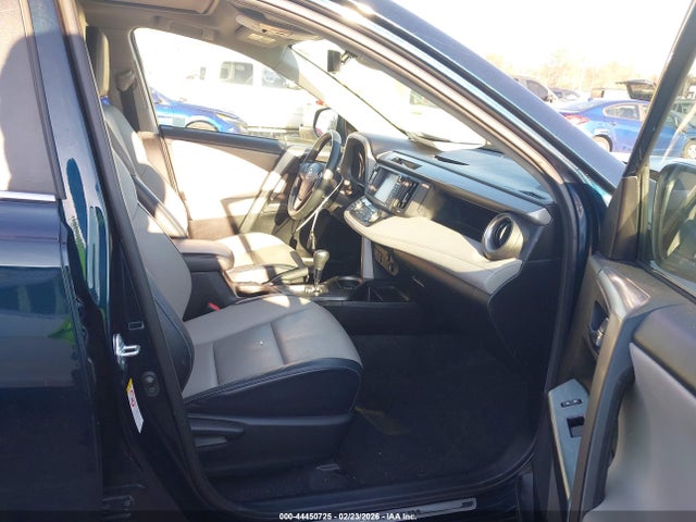 Продажа на аукционе авто 2017 Toyota Rav4 Platinum, vin: 2T3DFREV6HW664674, номер лота: 44450725