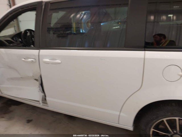 2C4RDGEG0KR534215 Dodge Grand Caravan Gt