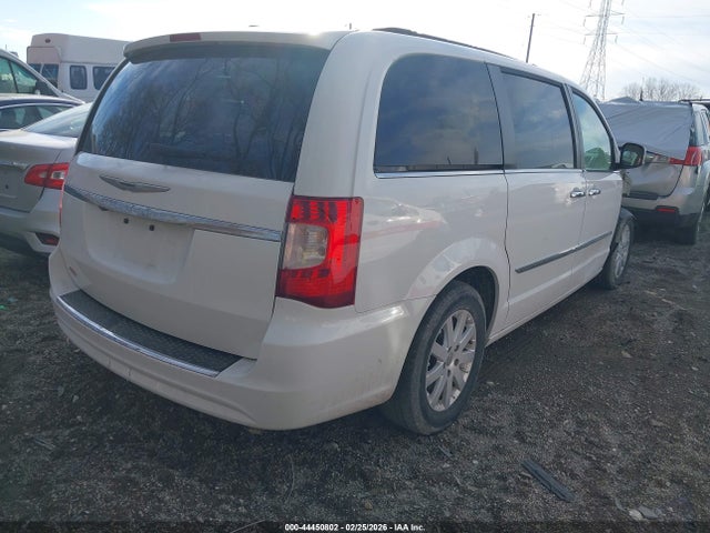 2016 Chrysler Town & Country Touring მანქანა იყიდება აუქციონზე, vin: 2C4RC1BG0GR305240, აუქციონის ნომერი: 44450802