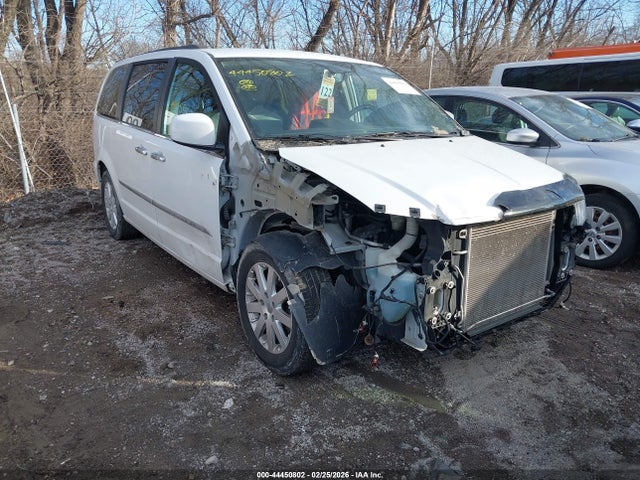 2016 Chrysler Town & Country Touring მანქანა იყიდება აუქციონზე, vin: 2C4RC1BG0GR305240, აუქციონის ნომერი: 44450802