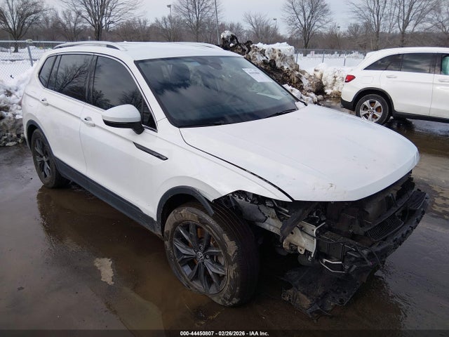 2024 VOLKSWAGEN TIGUAN 3VV3B7AX4RM050388