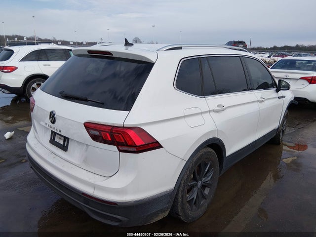 2024 VOLKSWAGEN TIGUAN 3VV3B7AX4RM050388 Photo 3