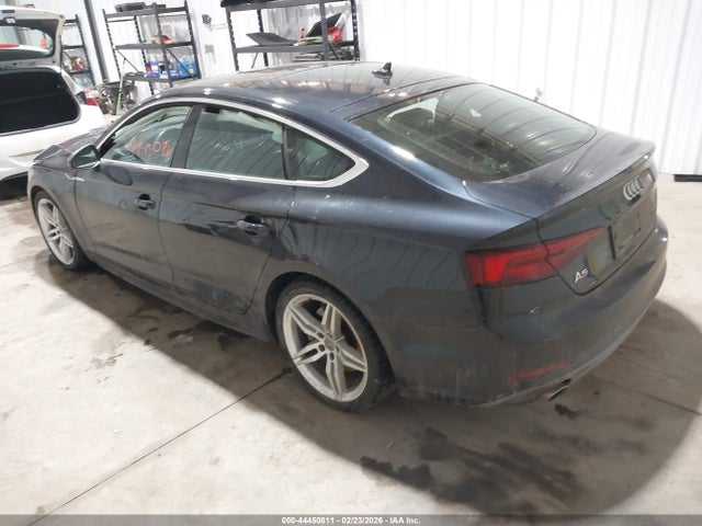2018 AUDI A5 WAUFNCF5XJA092050 Photo 2