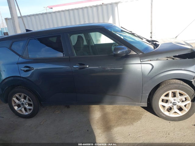 KNDJ23AU9R7915418 KIA SOUL LX