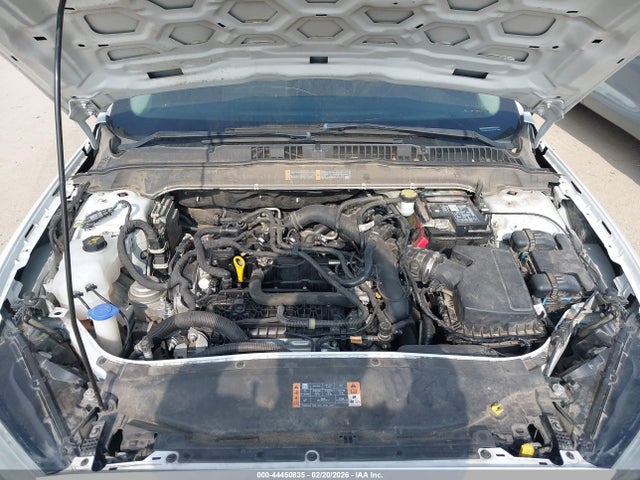 3FA6P0HD1KR183723 Ford FUSION SE