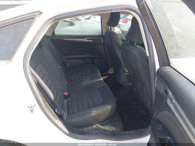 3FA6P0HD1KR183723 Ford FUSION SE