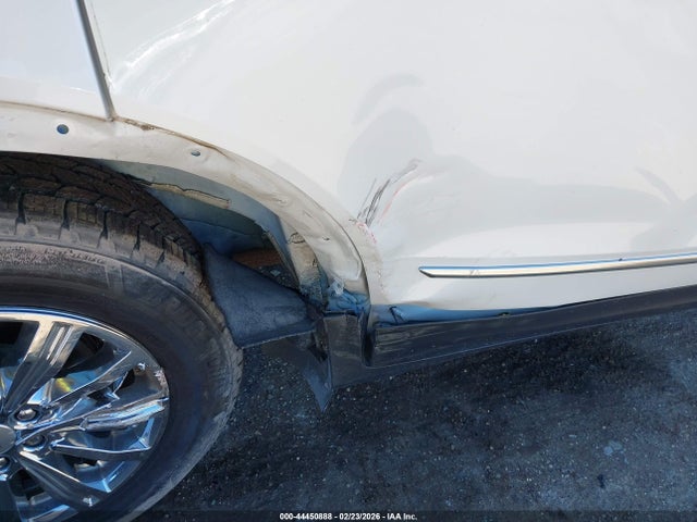 2017 CADILLAC XT5 1GYKNBRS3HZ309537 Photo 5