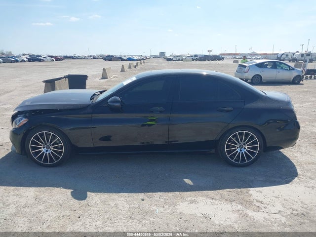 Продаж на аукціоні авто 2018 Mercedes-benz C 300 4matic, vin: 55SWF4KB1JU282617, номер лоту: 44450989