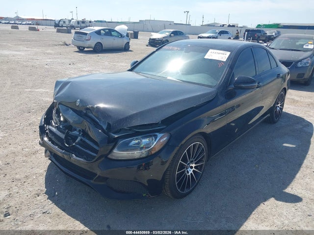 Продаж на аукціоні авто 2018 Mercedes-benz C 300 4matic, vin: 55SWF4KB1JU282617, номер лоту: 44450989