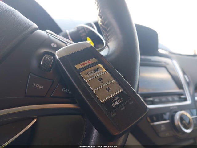 44451000 :رقم المزاد ، 5J8YD4H57HL005612 vin ، 2017 Acura Mdx Technology Package مزاد بيع