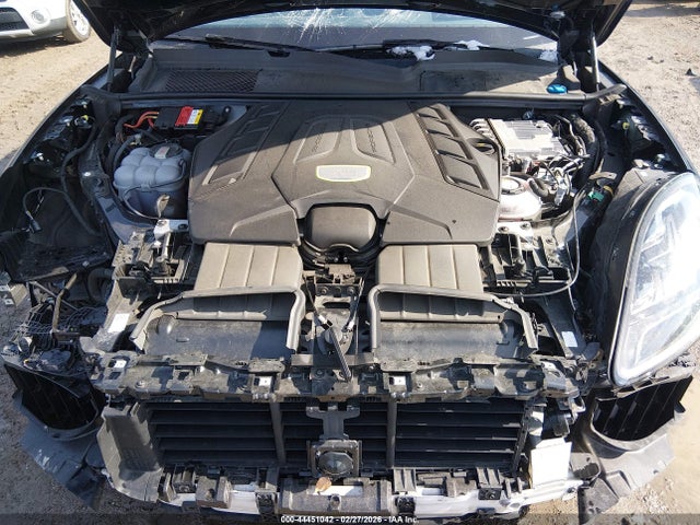 WP1AH2AYXMDA38121 Porsche Cayenne E-hybrid Turbo S
