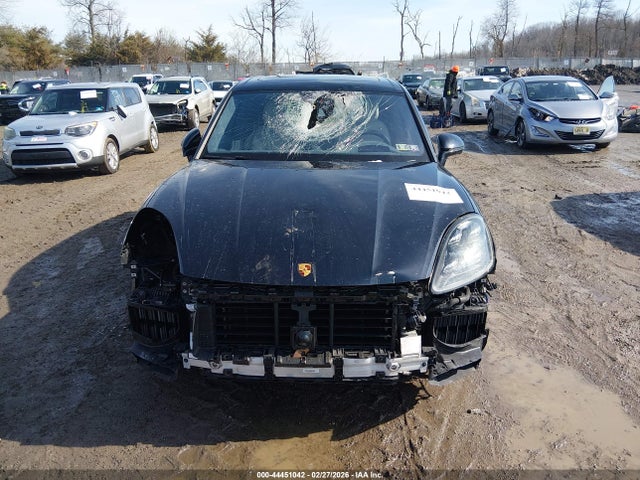WP1AH2AYXMDA38121 Porsche Cayenne E-hybrid Turbo S
