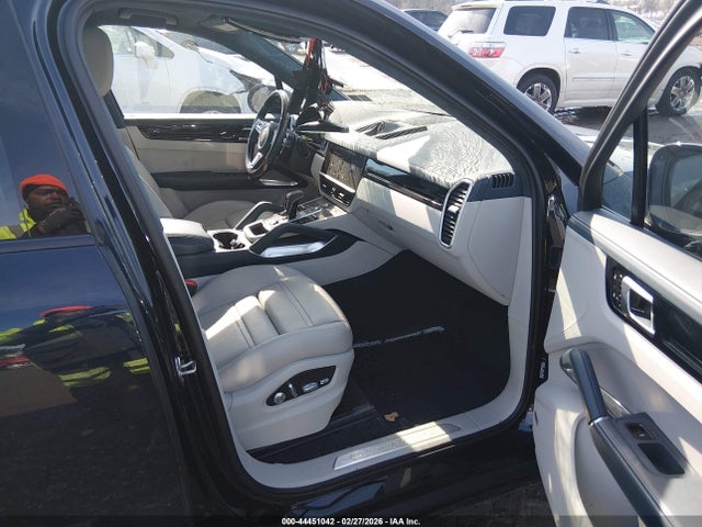 WP1AH2AYXMDA38121 Porsche Cayenne E-hybrid Turbo S