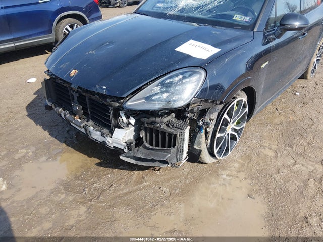WP1AH2AYXMDA38121 Porsche Cayenne E-hybrid Turbo S