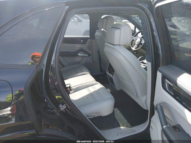WP1AH2AYXMDA38121 Porsche Cayenne E-hybrid Turbo S