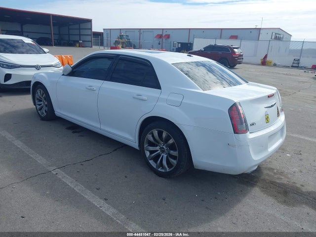 2014 Chrysler 300 300s მანქანა იყიდება აუქციონზე, vin: 2C3CCABG6EH222120, აუქციონის ნომერი: 44451047