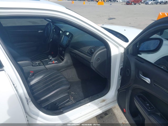2014 Chrysler 300 300s მანქანა იყიდება აუქციონზე, vin: 2C3CCABG6EH222120, აუქციონის ნომერი: 44451047