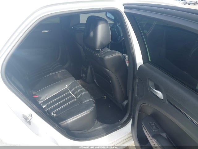 2014 Chrysler 300 300s მანქანა იყიდება აუქციონზე, vin: 2C3CCABG6EH222120, აუქციონის ნომერი: 44451047