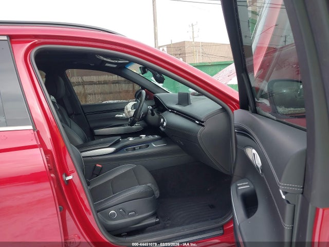 2024 GENESIS GV70 5NMMADTB3RH000624 Photo 4
