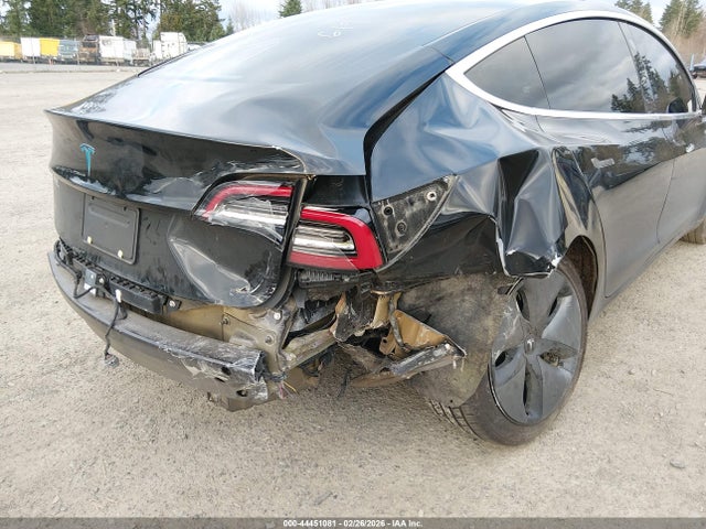 2019 TESLA MODEL 3 5YJ3E1EA4KF305611 Photo 5