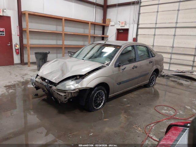 2003 FORD FOCUS 1FAFP33P93W131838 Photo 1