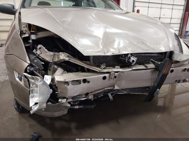2003 FORD FOCUS 1FAFP33P93W131838 Photo 5