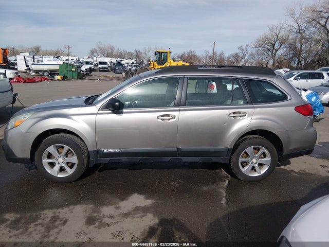 44451136 :رقم المزاد ، 4S4BRCAC6E3322569 vin ، 2014 Subaru Outback 2.5i مزاد بيع